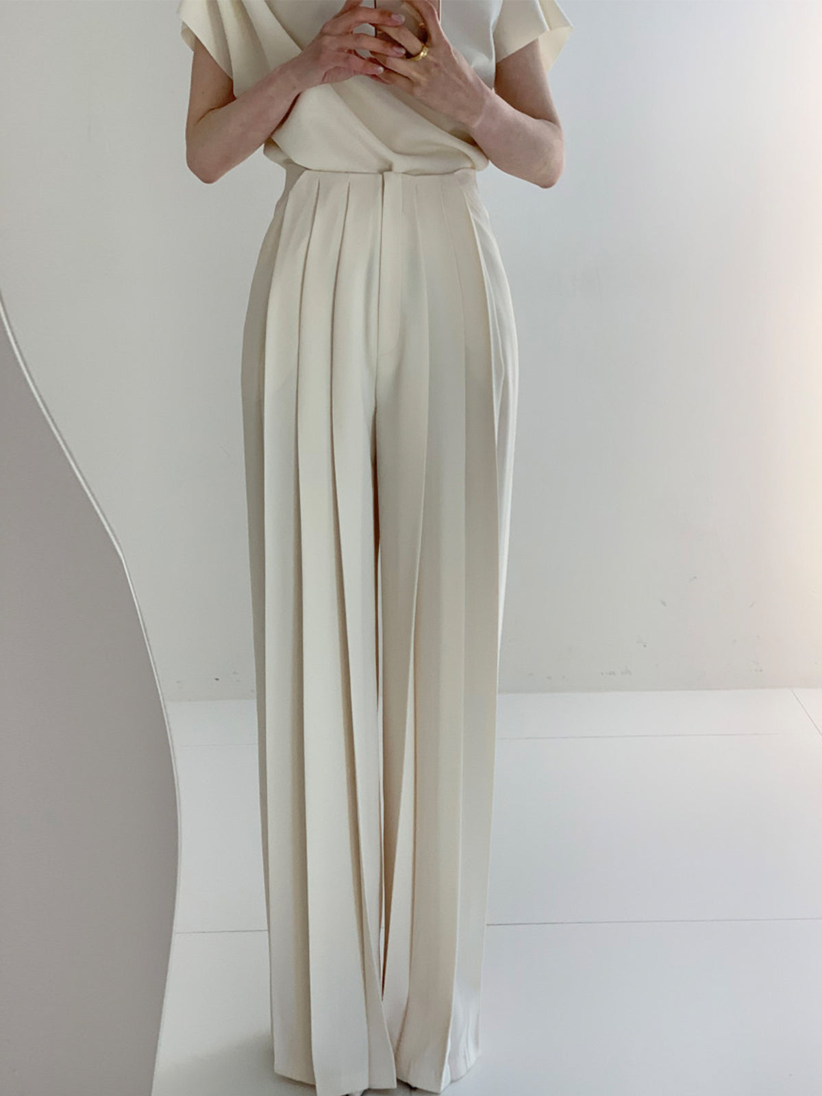 Crown Elara™ | Pleated High Waist Trousers