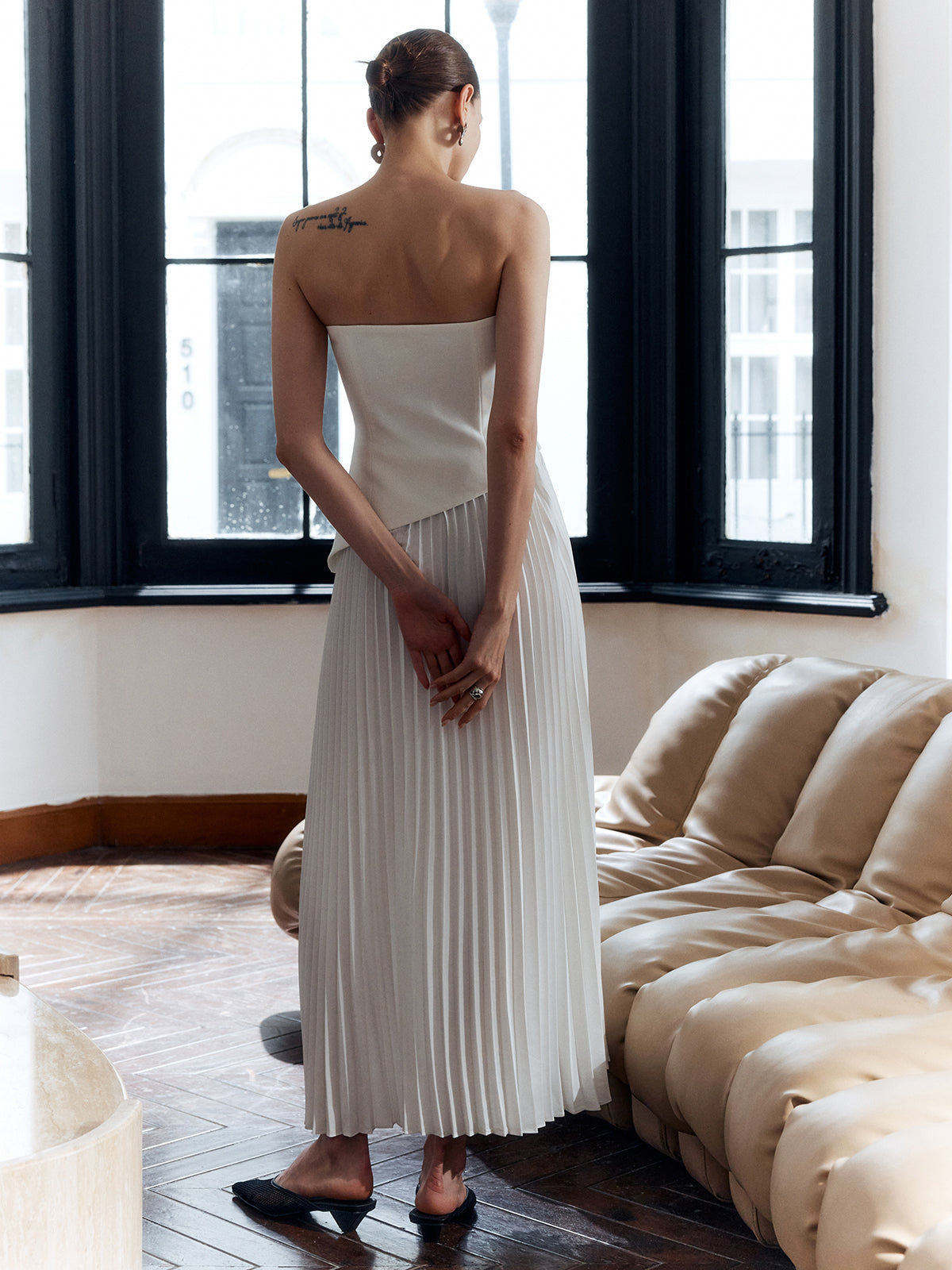 Crown Elara™ | Solid Pleated Strapless Dress