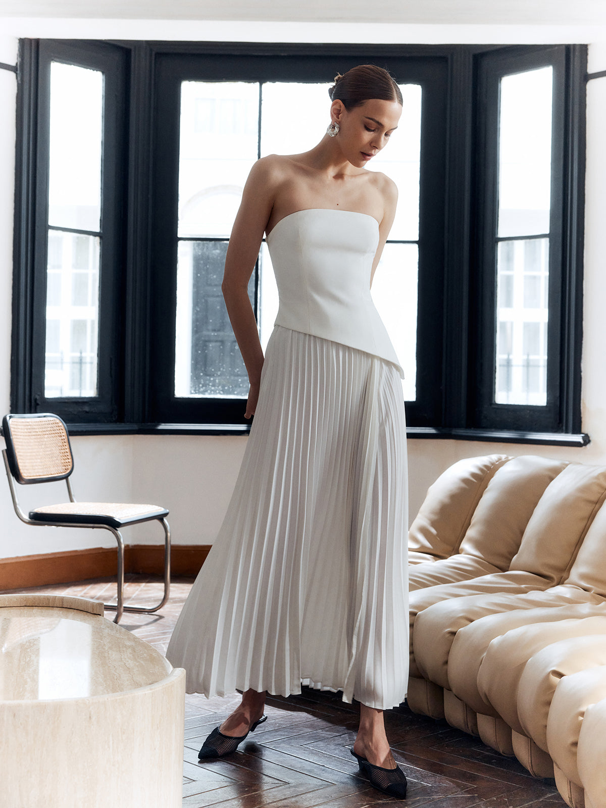 Crown Elara™ | Solid Pleated Strapless Dress
