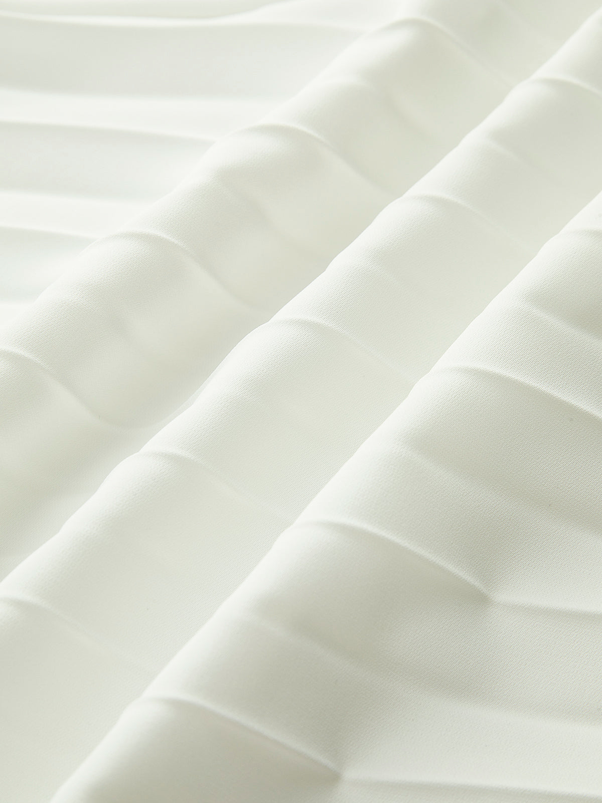 Crown Elara™ | Solid Pleated Strapless Dress