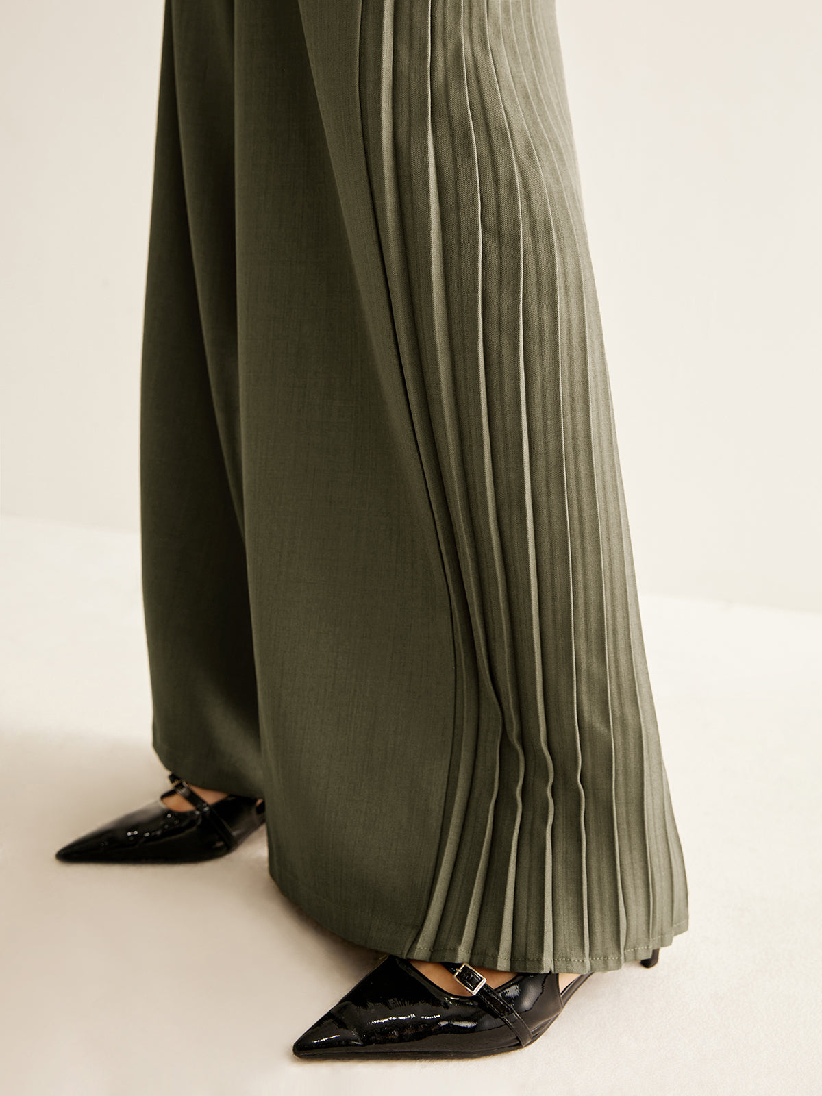 Crown Elara™ | Side Pleated Wide-Leg Trousers