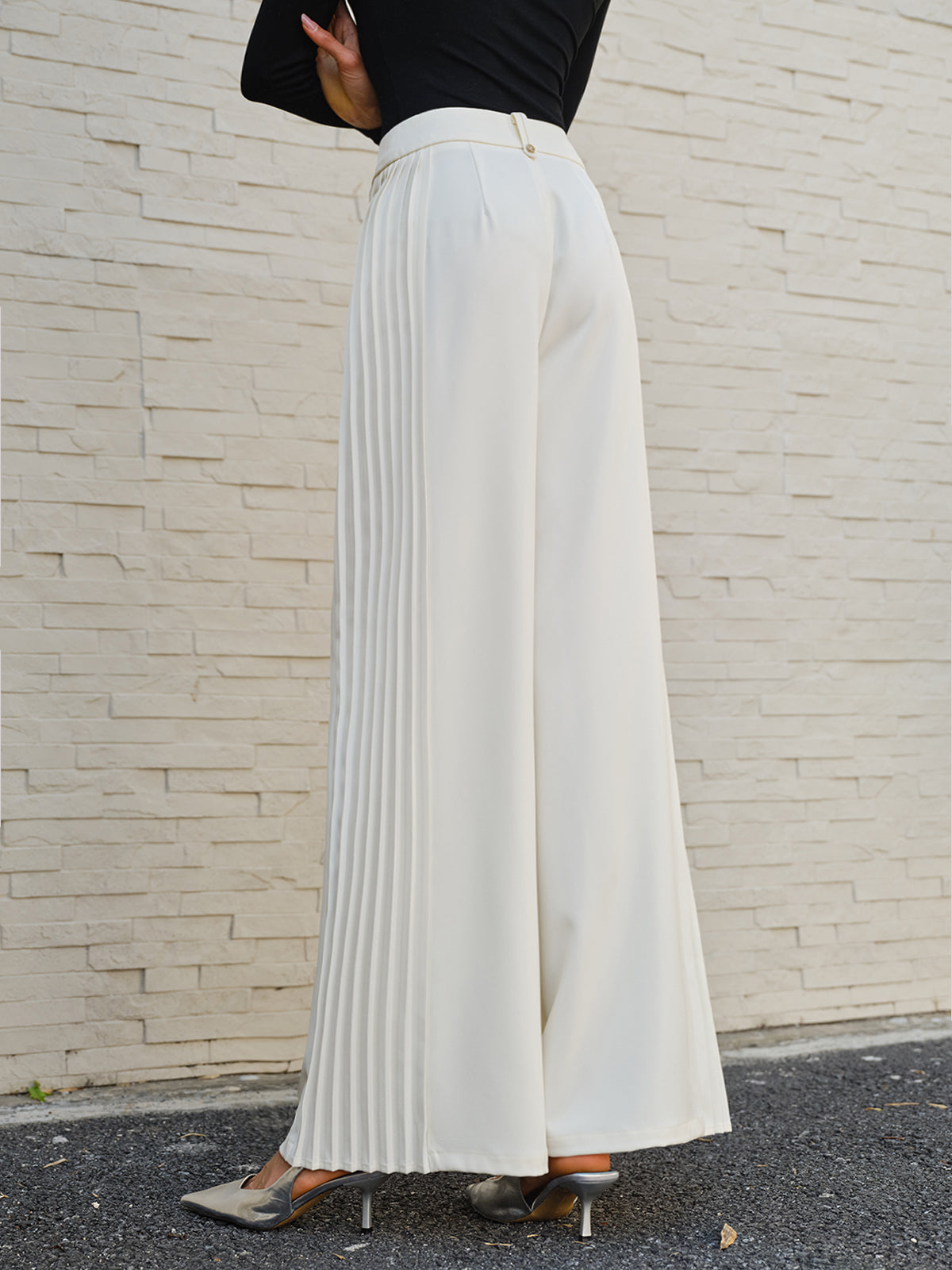Crown Elara™ | Side Pleated Wide-Leg Trousers