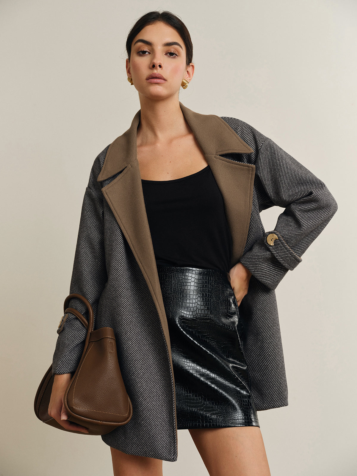 Crown Elara™ | Wool Coat With Contrast Collar And Belt