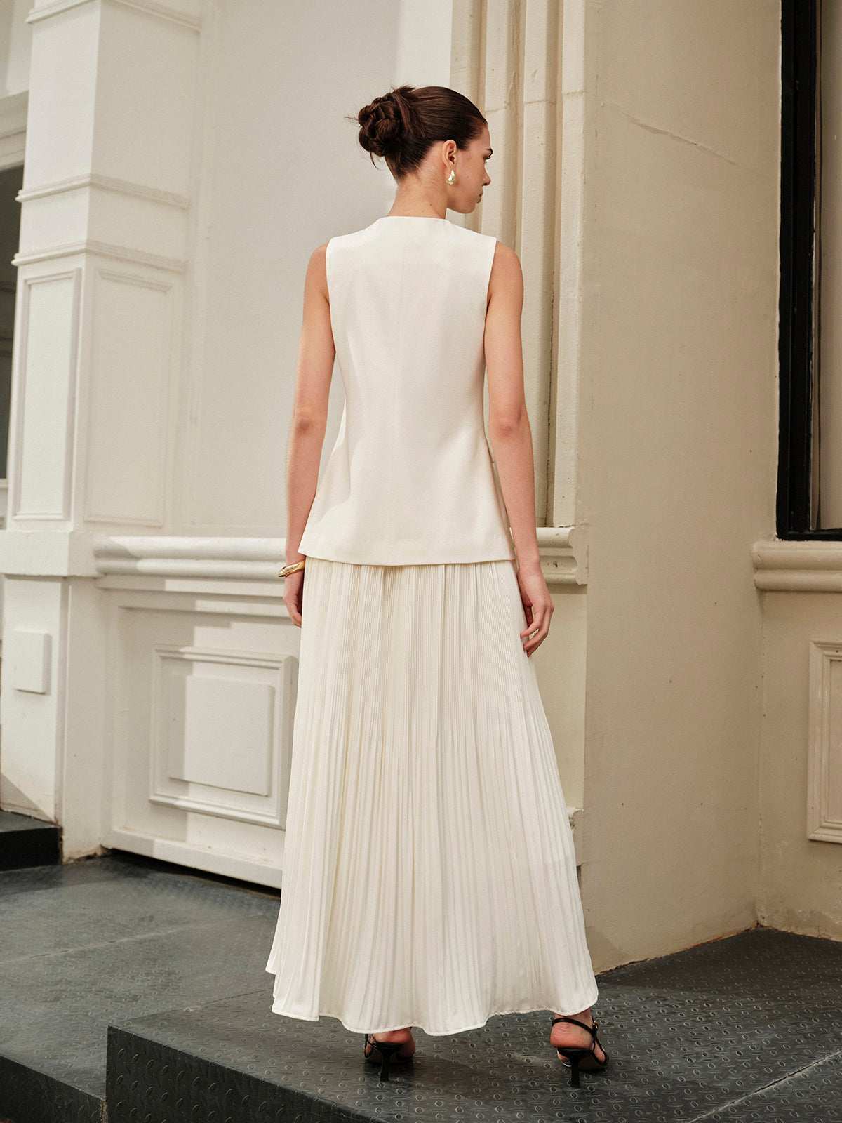 Crown Elara™ | Pleated Midi Skirt