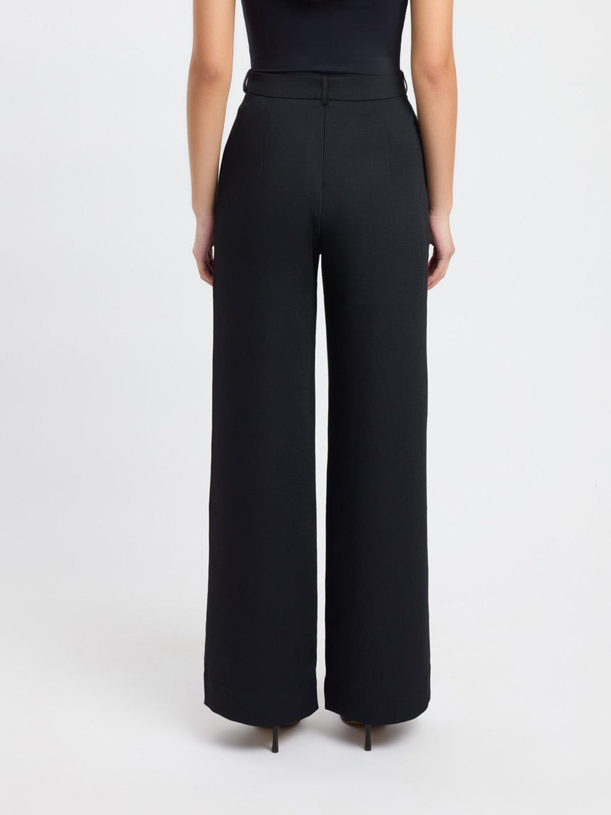Crown Elara™ | Straight Leg Trousers With Pockets