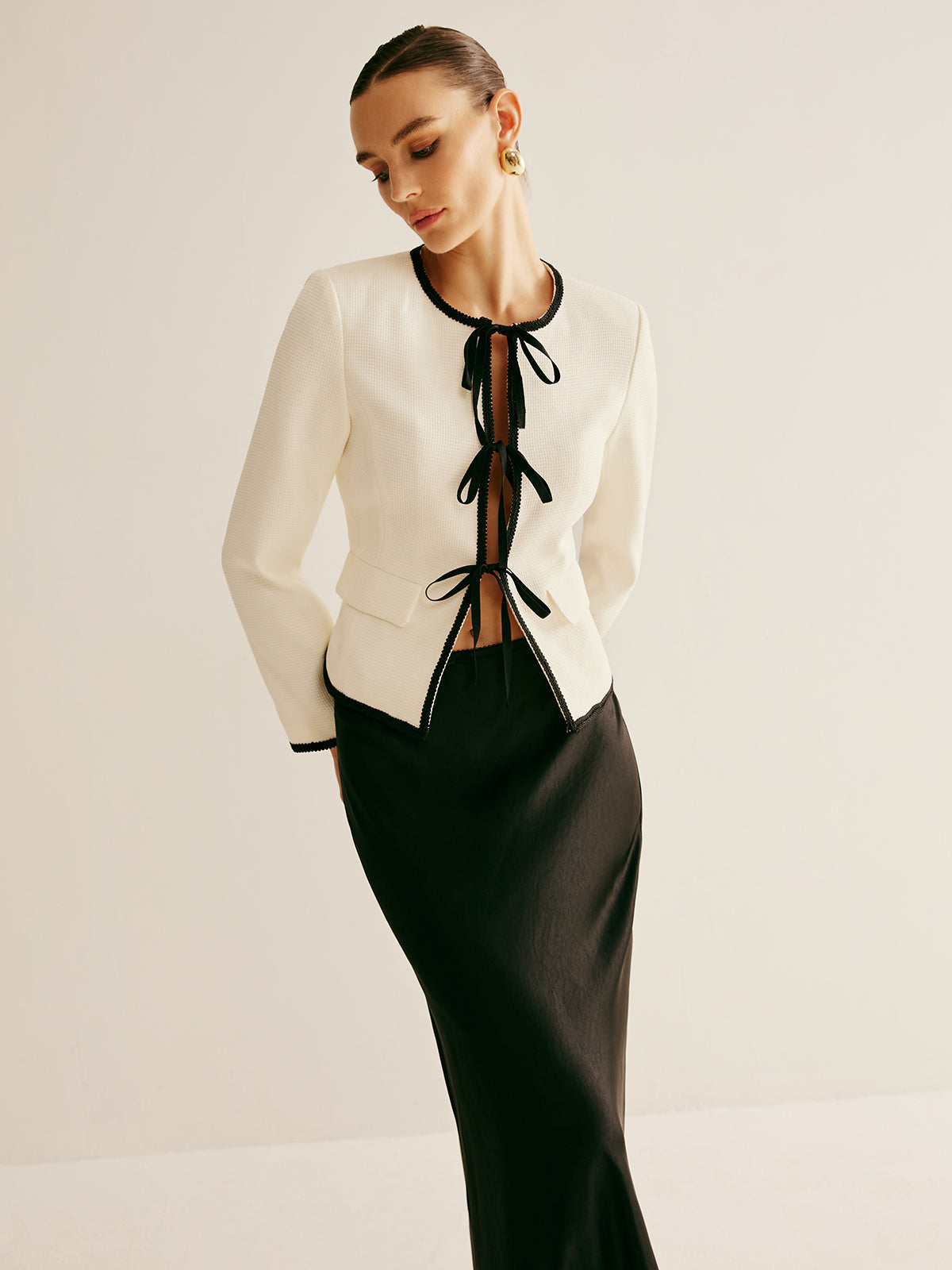 Crown Elara™ | Contrast Trim Tie Front Jacket