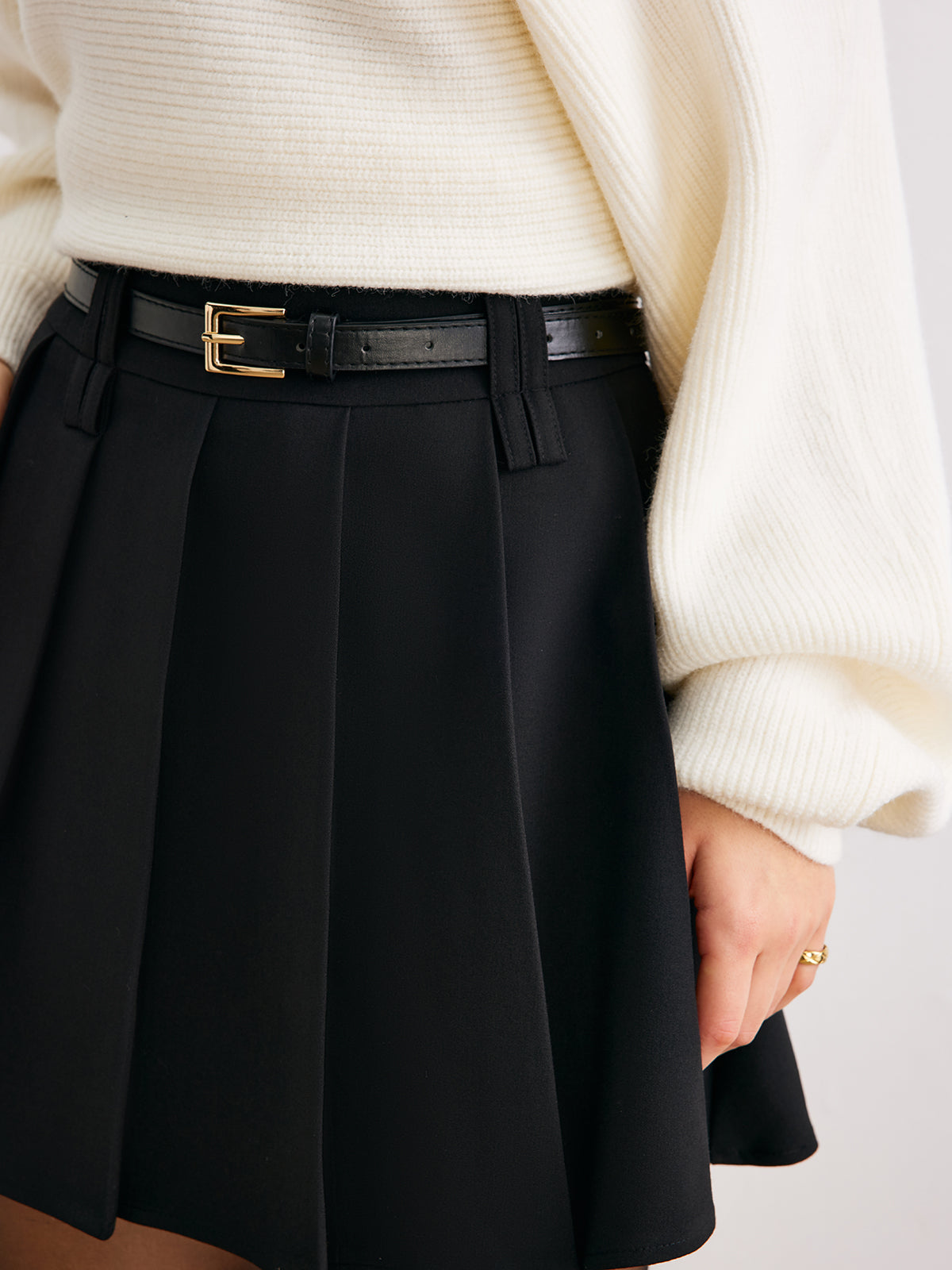 Crown Elara™ | Pleated Mini Skirt