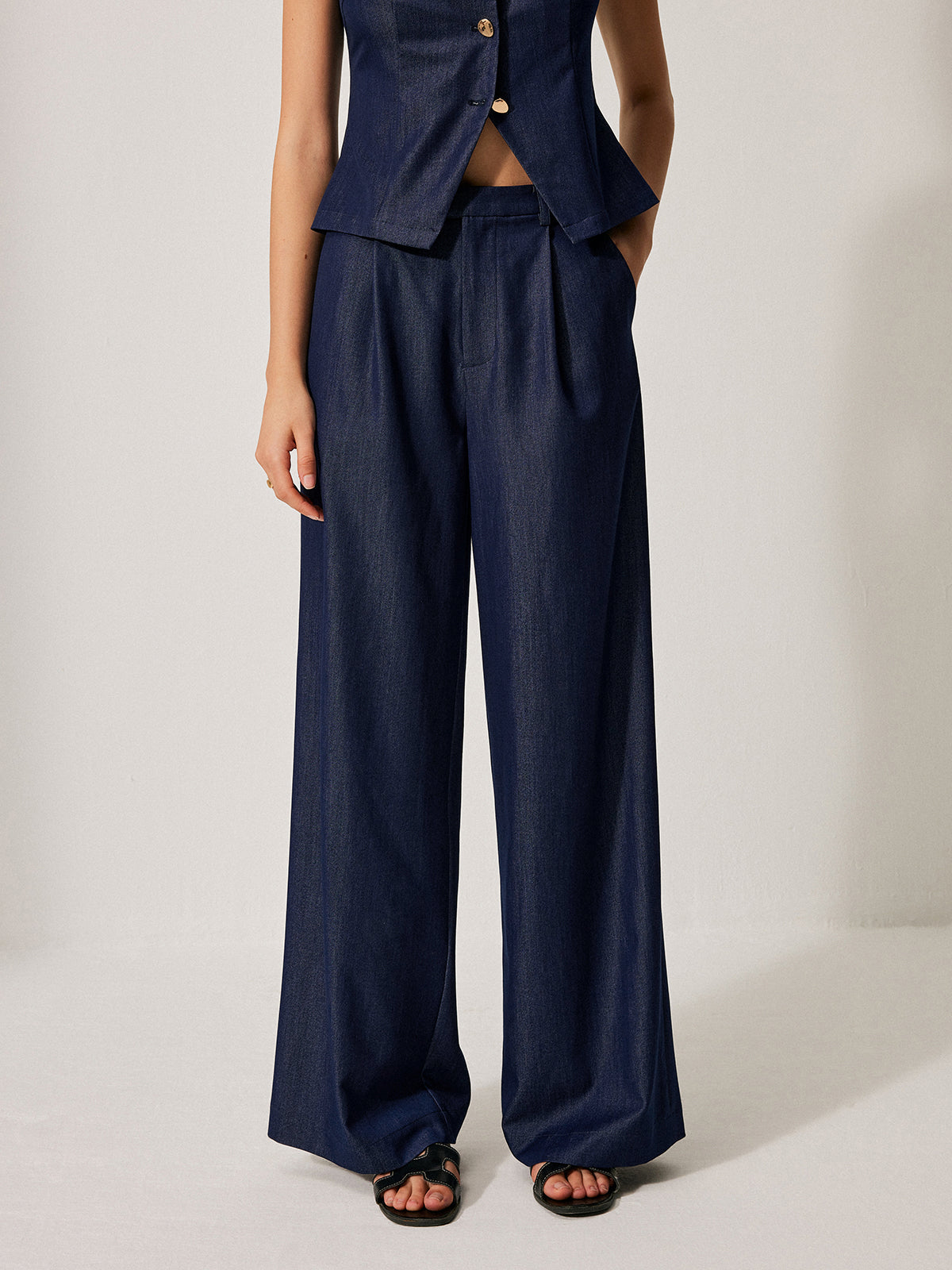 Crown Elara™ | Mid-Waist Pocket Trousers